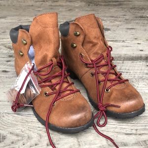 Hiking boots Brown Red Lace Ankle Boots Faux Suede 🌿🐾🌲